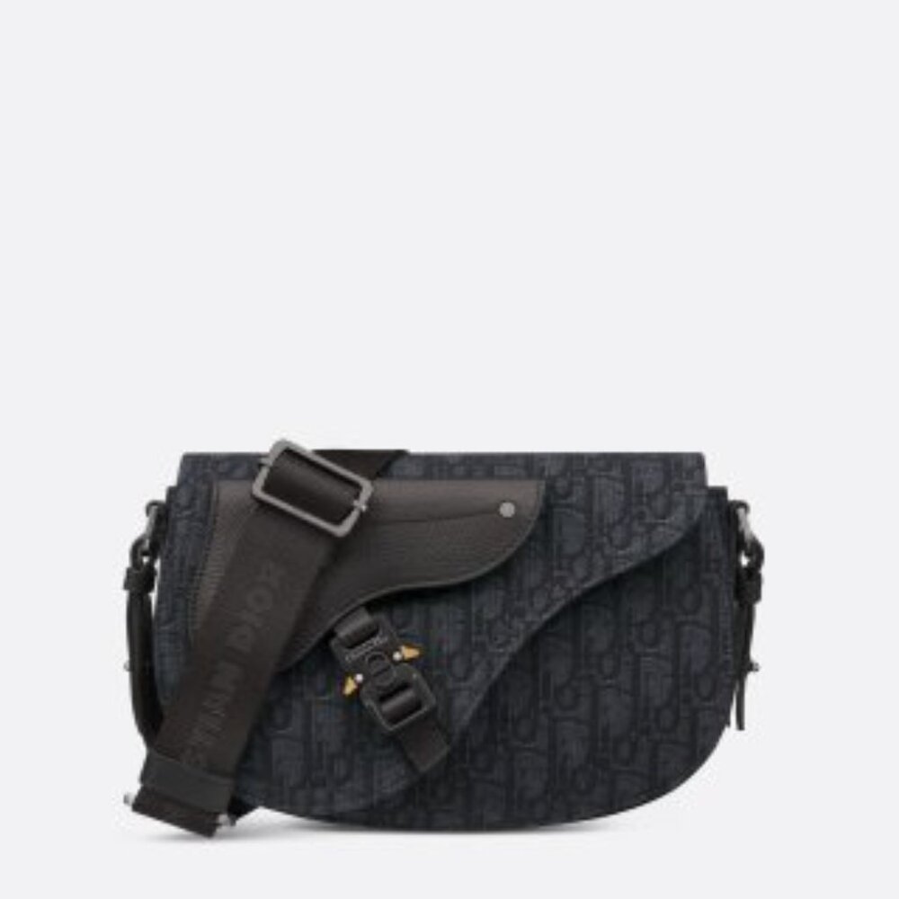 Classic DIOR Bag: A Stylish and Versatile Choice for Elegance